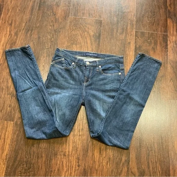 8 ROCK & REPUBLIC Berlin stretchy jeans. High rise dark wash tapered studded EUC - Picture 2 of 16